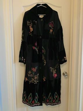 EUC Brenda Knight Free People embroidered suede and velvet coat Size Small